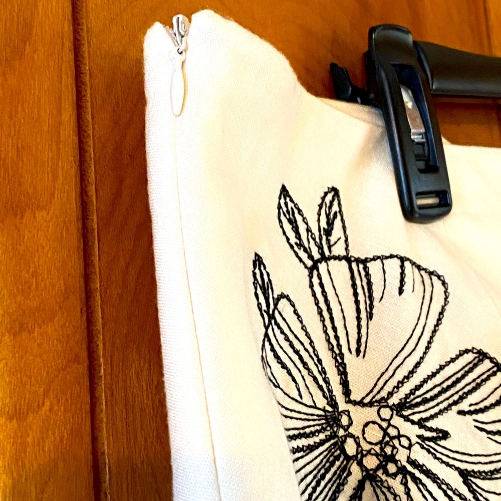 La Boutique A Line Skirt - Women’s - Off White & Black - 20 - Picture 4 of 6